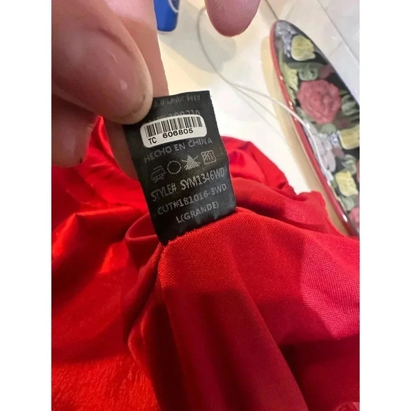 Windsor Women's Red Shanghai Strap Farrah High Low Taffeta Prom Dress Size Large - Picture 4 of 8